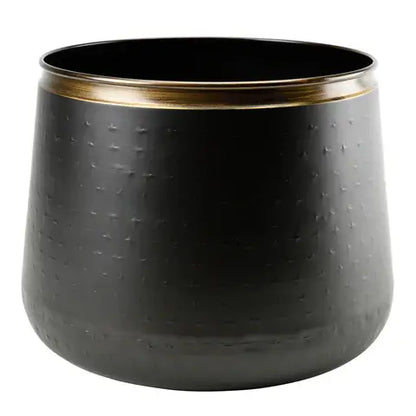 Steel Decorative floor pot. In black with a gold strip with no drainage holes for indoor houseplants, cacti and succulents. With a 27cm diameter.