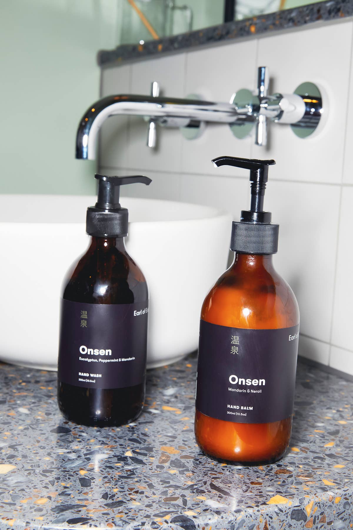 300ml hand wash from East of Eden. Onsen scent with peppermint, eucalyptus, mandarin. 
